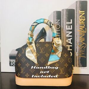 Silk Twilly Set One pair